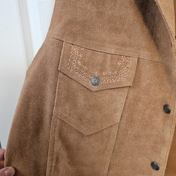 Vintage Western Yellowstone Button Down Suede Leather Vest Embroidered Country - Picture 2 of 6
